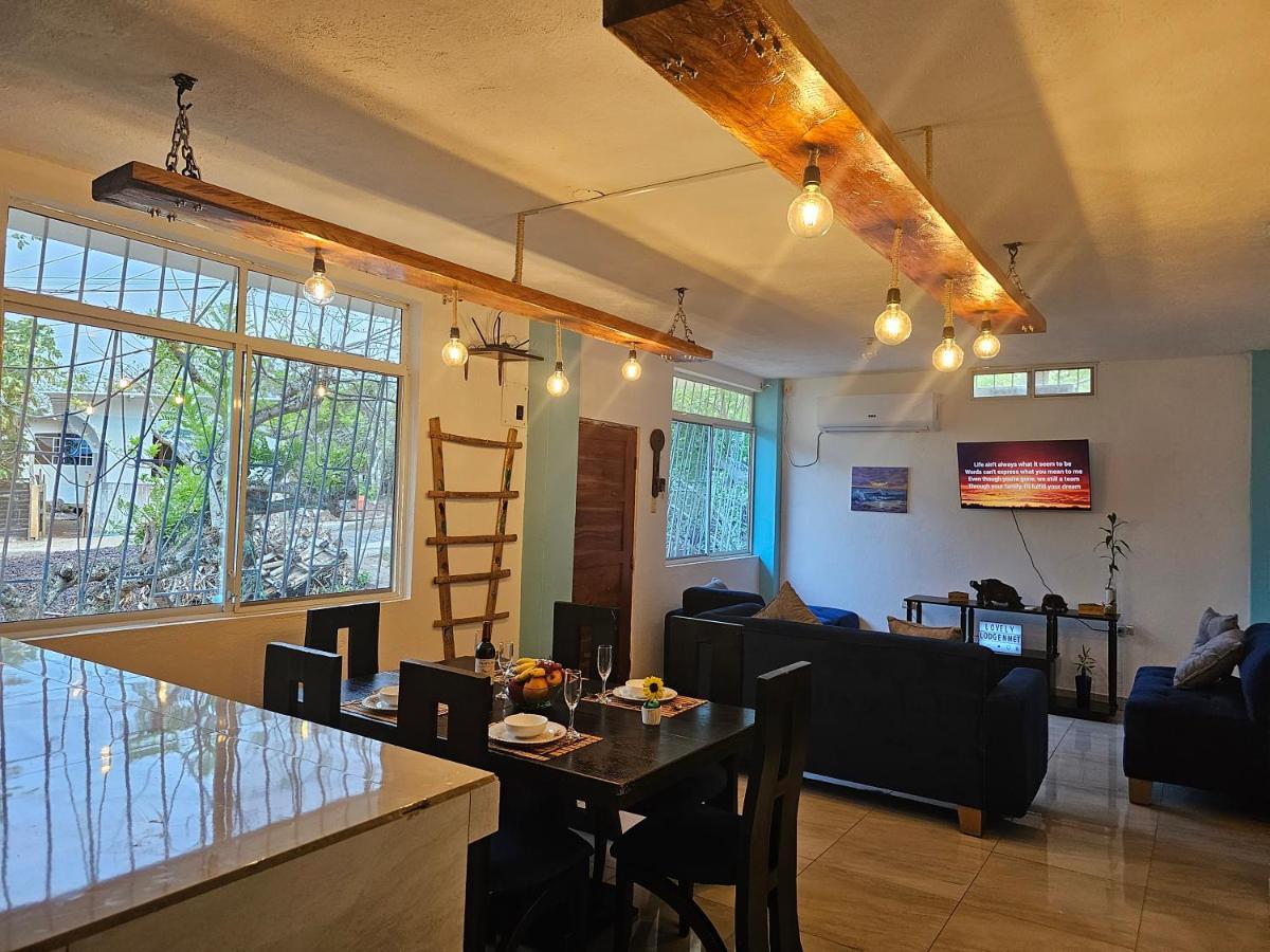 סן קריסטובל Lovely Inn מראה חיצוני תמונה