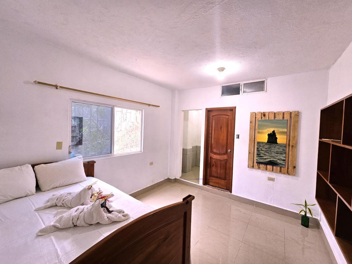 סן קריסטובל Lovely Inn מראה חיצוני תמונה